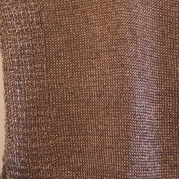 Rose Gold sleeveless top - Picture 2 of 5